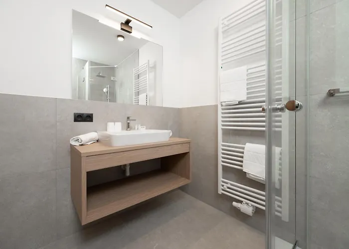 A Casa Infinity سيرفاوس